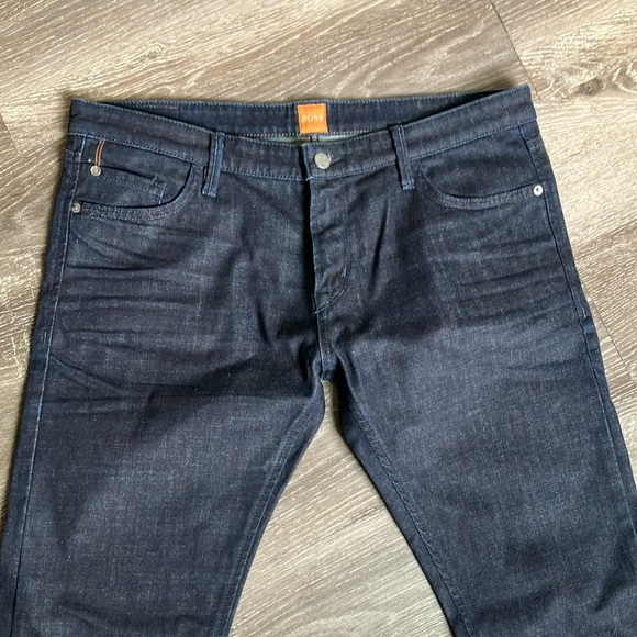 Hugo Boss - Picture 16 of 16